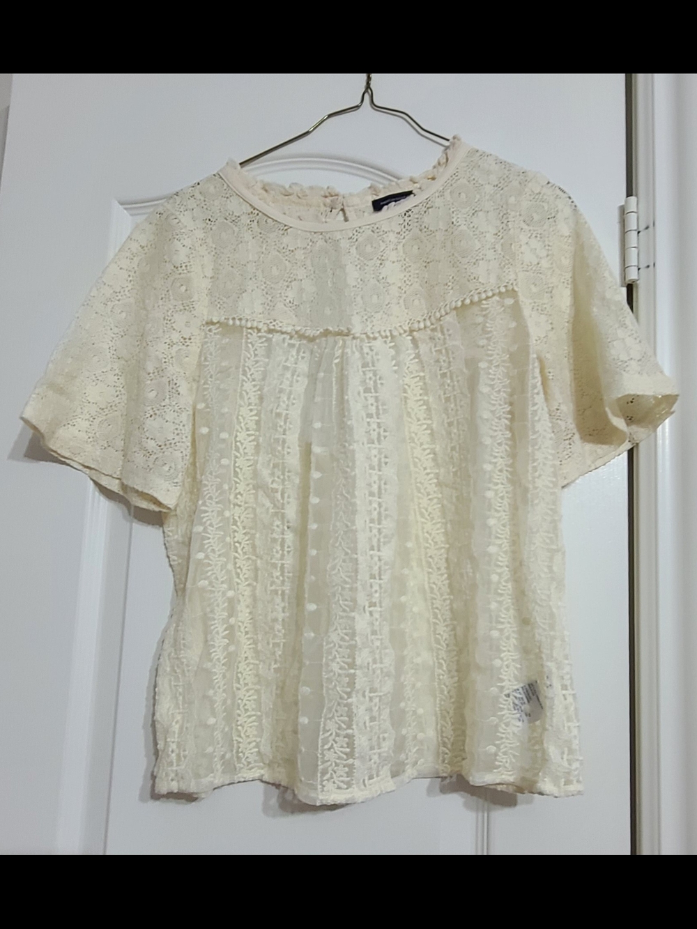 American Eagle Outfitters Ivory Lace Short-Sleeve Blouse